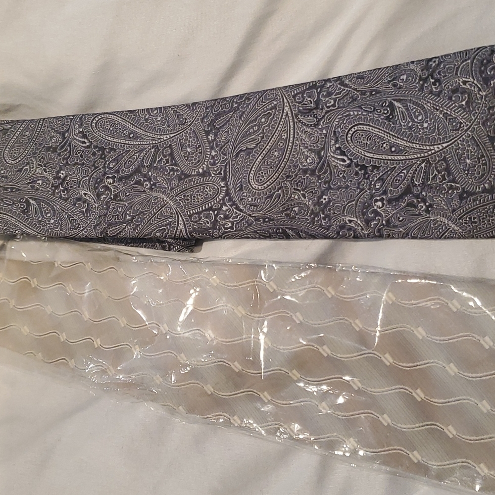 Tie